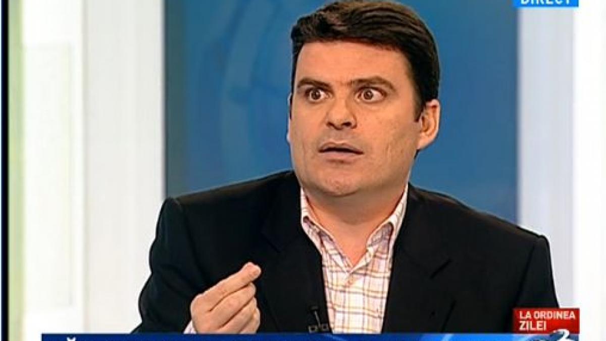 radu tudor traian basescu comunica din ce in ce mai des cu pamantul