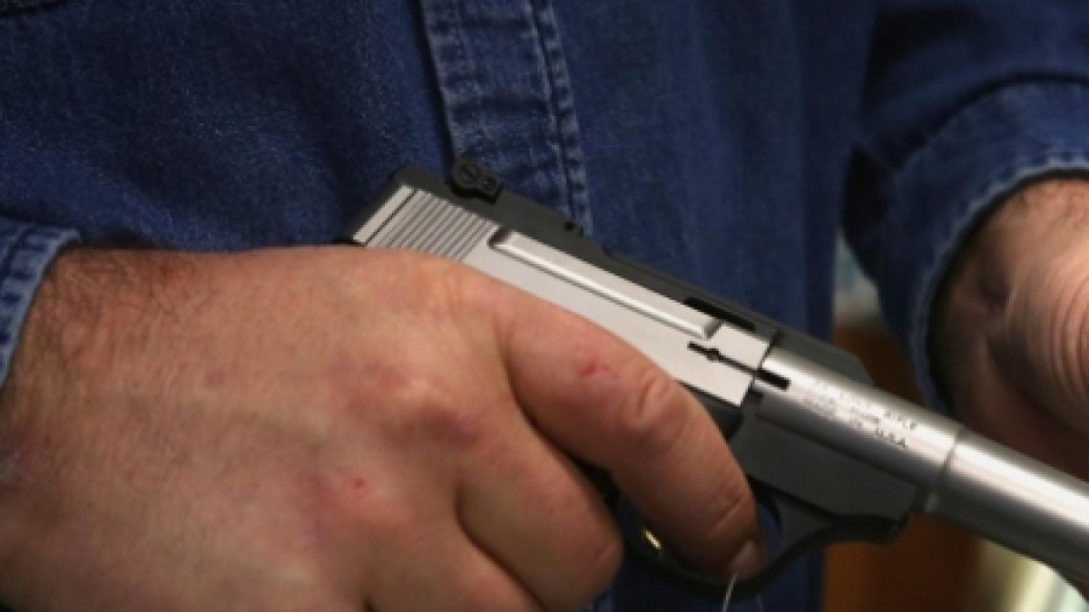 cine este barbatul impuscat vineri seara in capitala