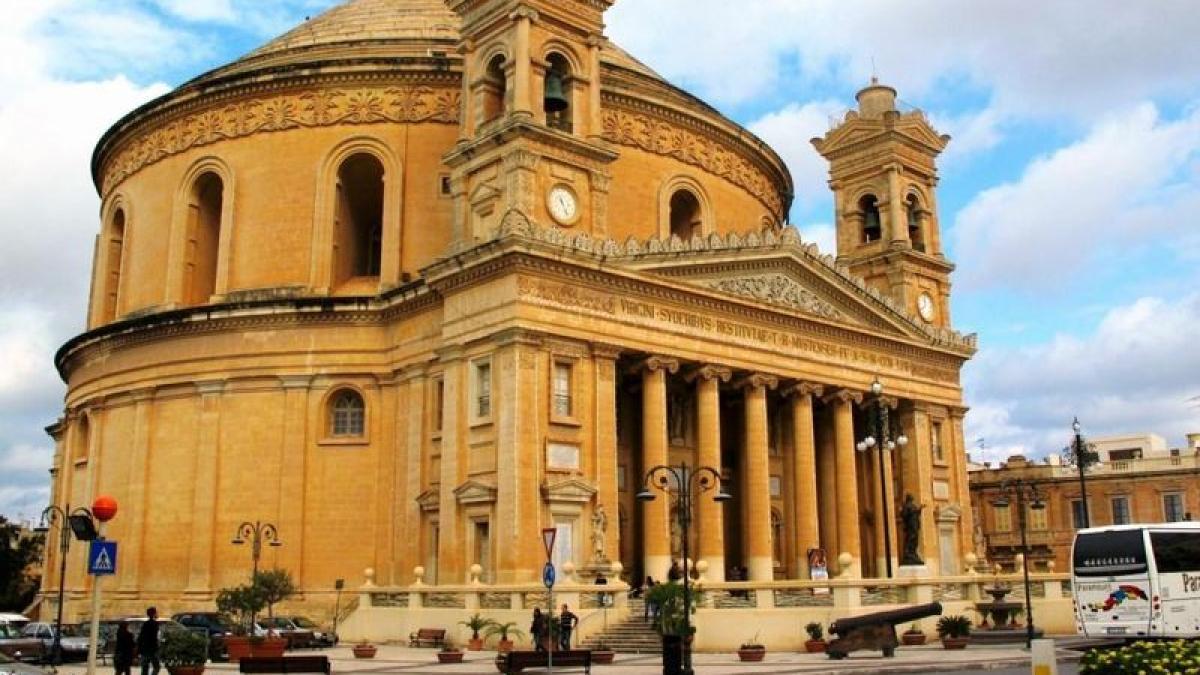 descopera orasele maltei