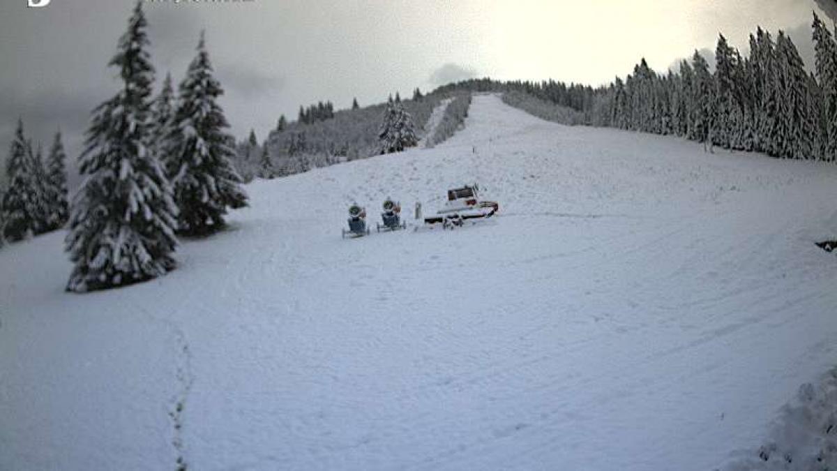 ninge la munte imagini live de pe partiile din romania ce se va intampla cu vremea astazi