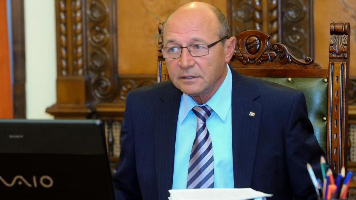 sedinta csat convocata de basescu in perioada in care ponta are pregatite intalniri cu premierii