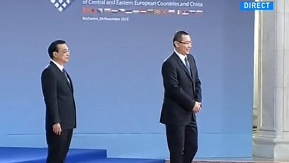 premierul chinei lasat cu mana intinsa de primul ministru al sloveniei