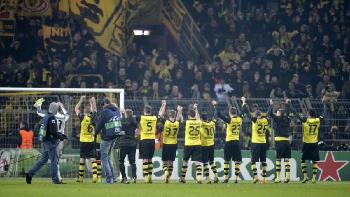 liga campionilor dortmund evita o eliminare prematura barcelona invinsa la amsterdam