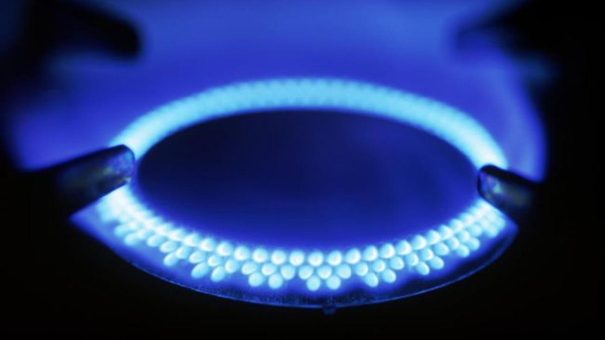 gazele se scumpesc insa cu mai putin decat s a anuntat initial pretul energiei termice creste si el