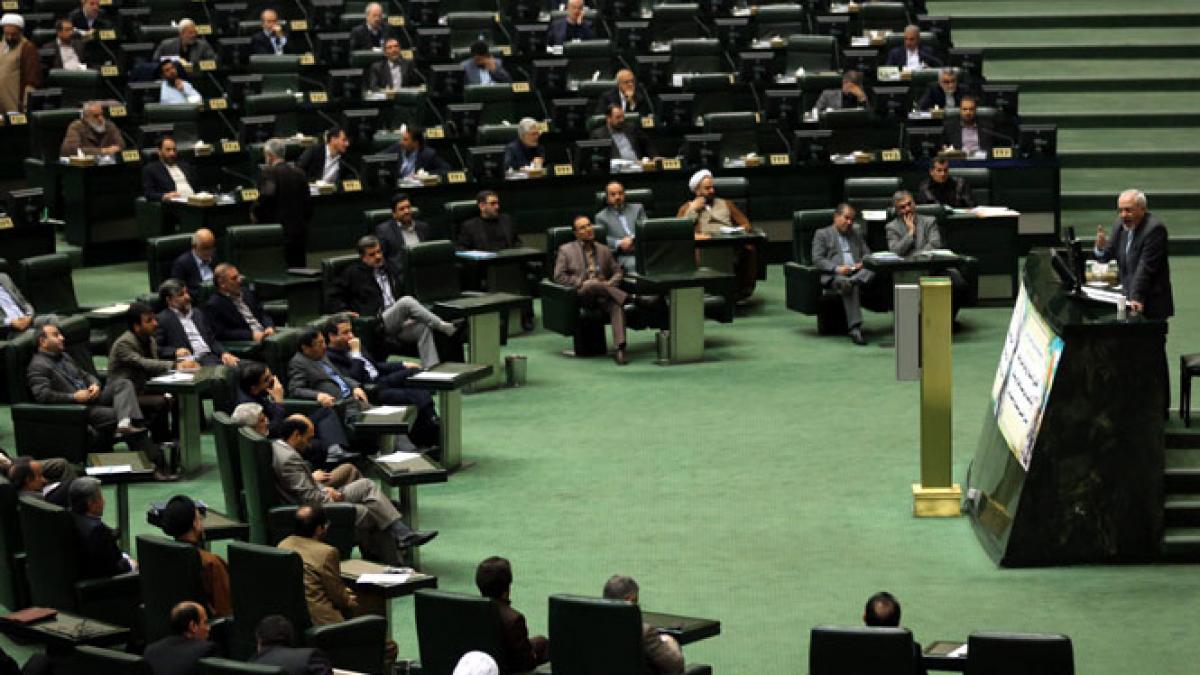 iranul ameninta cu retragerea de la negocierile nucleare daca israelul va participa la discutii