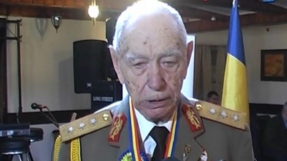 veteranii de razboi au fost omagiati printr o festivitate cu ocazia serbarii zilei natioanle