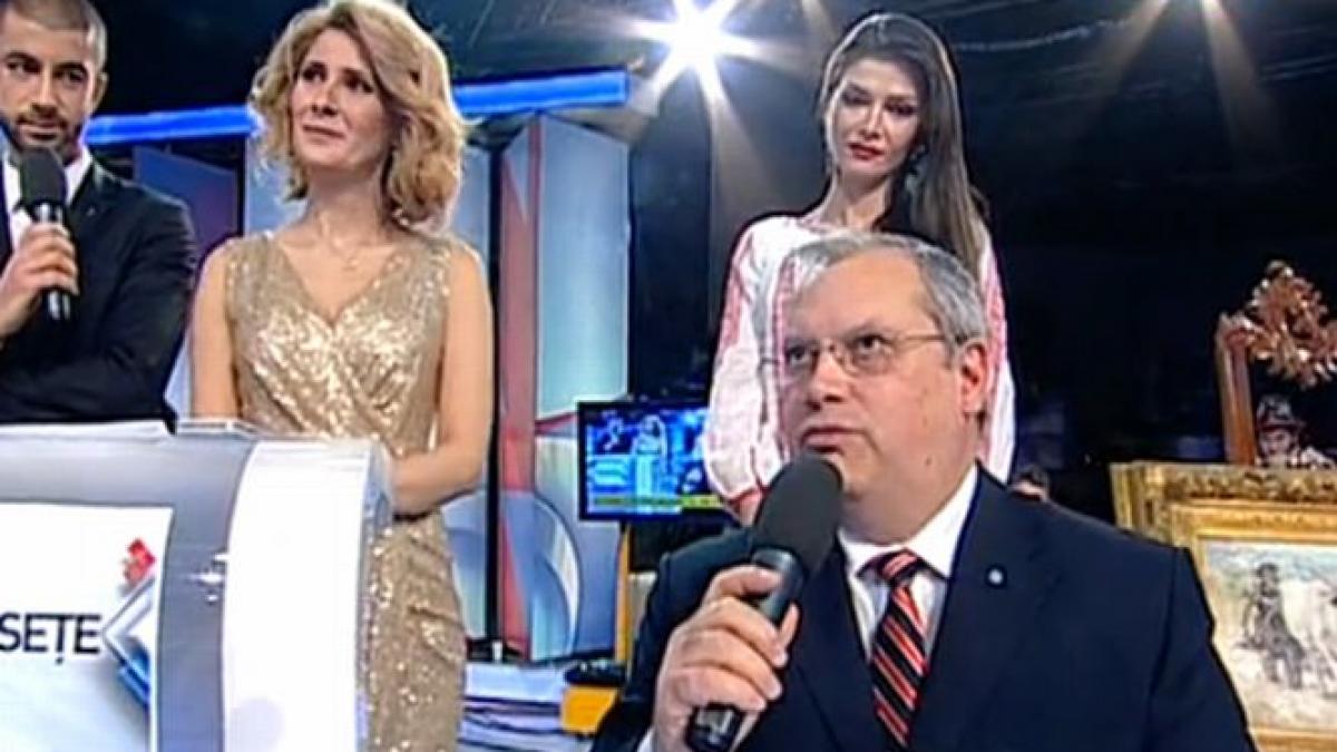 dumitru prunariu trebuie sa te indepartezi de planeta pentru a i aprecia frumusetea in intregul ei