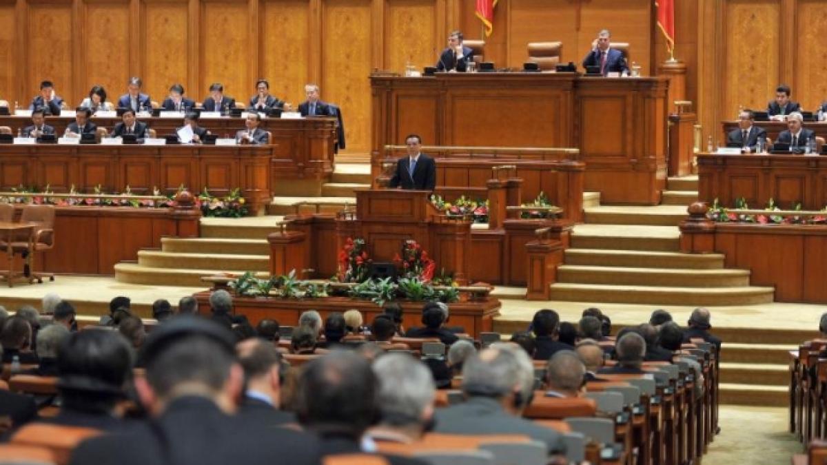 genial o fetita a vizitat parlamentul pentru a vedea unde dorm parlamentarii