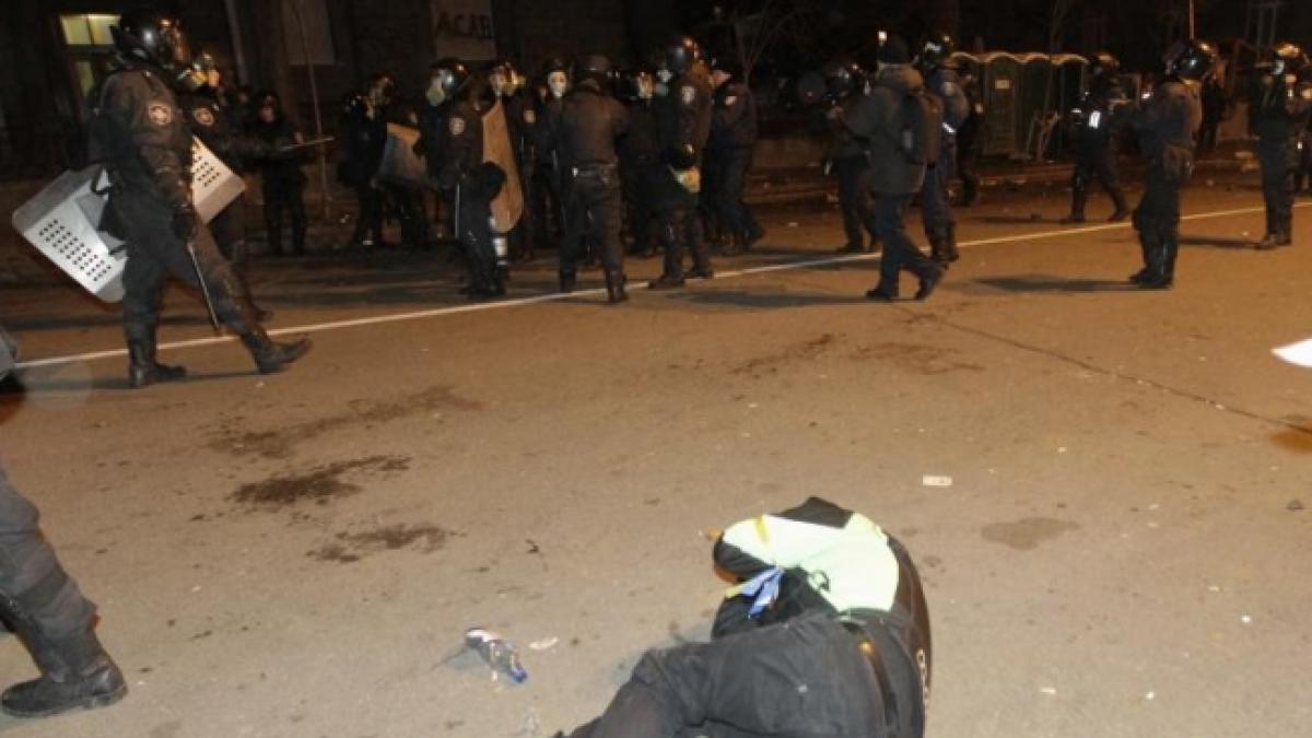 revolutie in ucraina manifestantii au preluat sediul primariei din kiev