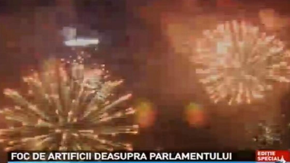 un spectaculos foc de artificii a incheiat ziua portilor deschise la palatul parlamentului
