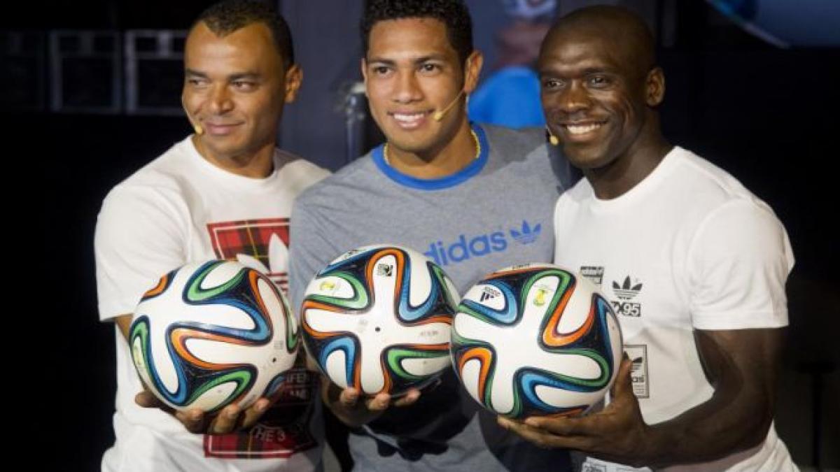 brazuca mingea oficiala a cupei mondiale din 2014