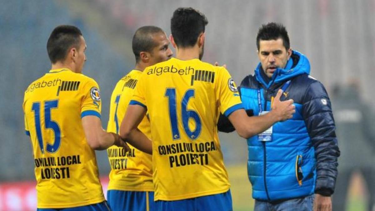 petrolul si dinamo s au calificat in semifinalele cupei