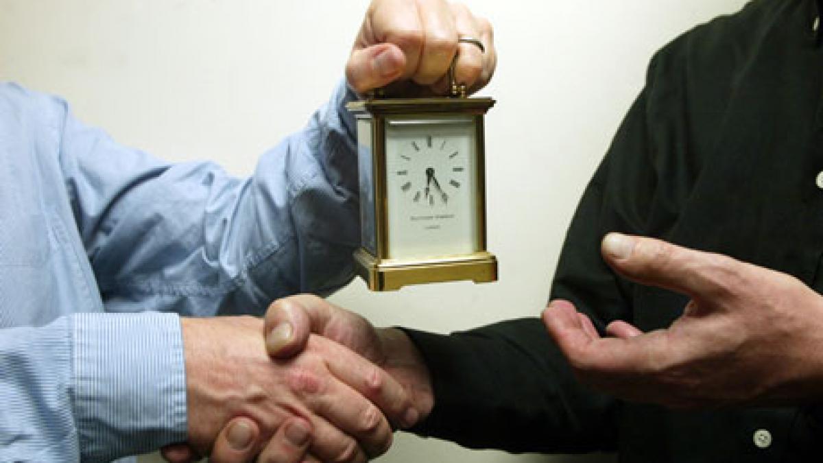 surse proiectul care egalizeaza varsta de pensionare pentru femei si barbati avizat de guvern