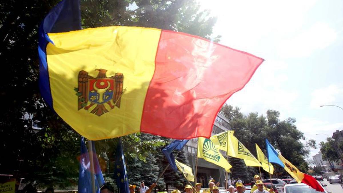 decizie istorica in curtea constitutionala a r moldova cum se numeste limba oficiala a republicii
