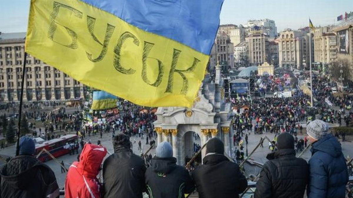 protestatarii ucrainieni au blocat intrarile palatului prezidential din kiev