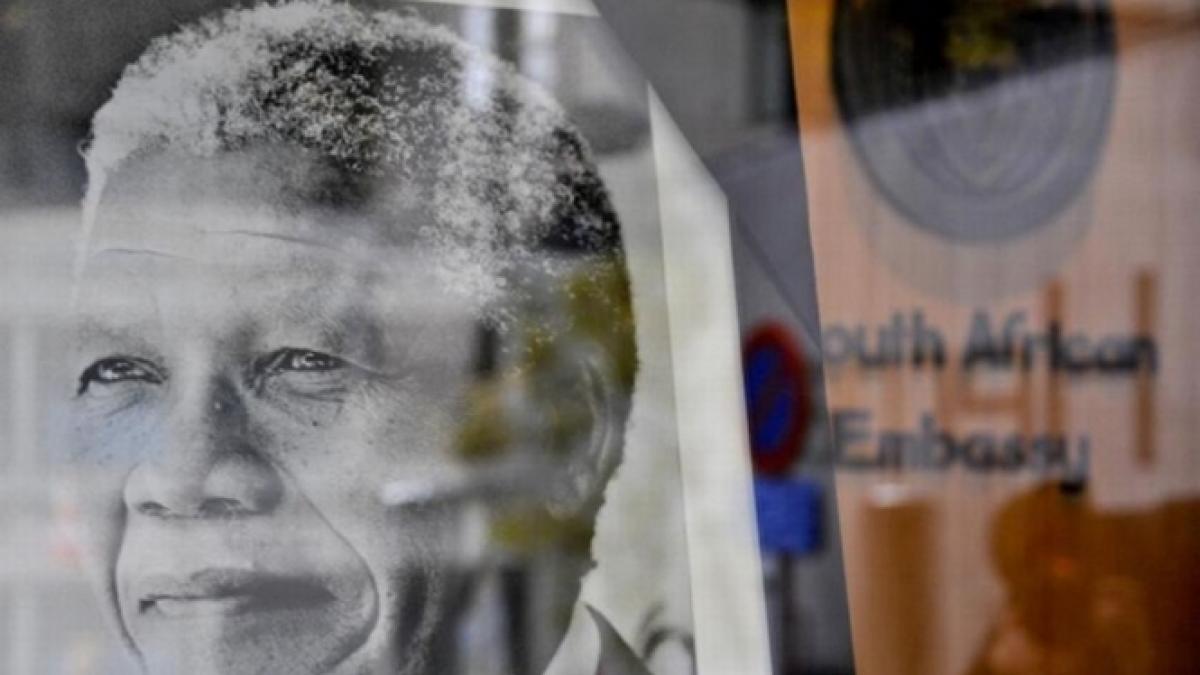 basescu nu merge la funerariile lui mandela trebuia sa ramana si cineva acasa