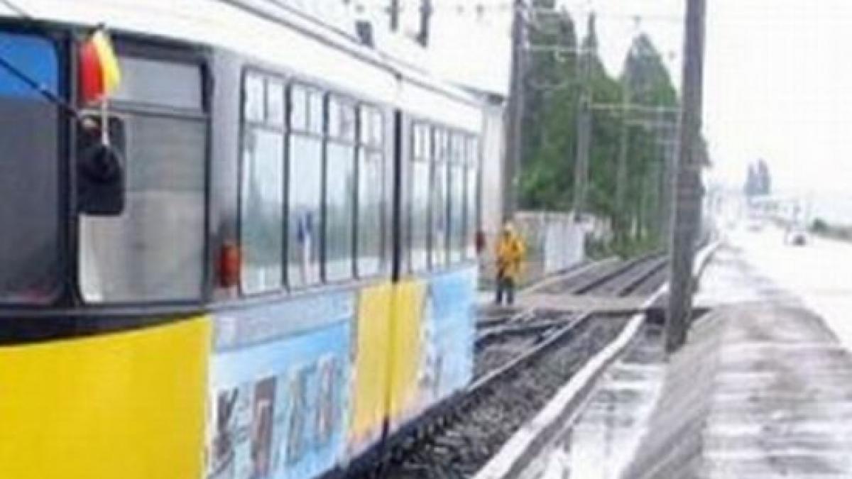 doua tramvaie s au ciocnit in iasi cel putin patru persoane au fost ranite