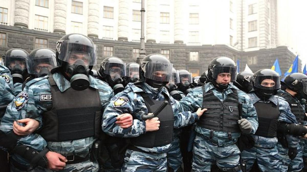 fortele speciale ucrainiene se pregatesc sa degajeze euromaidanul din kiev