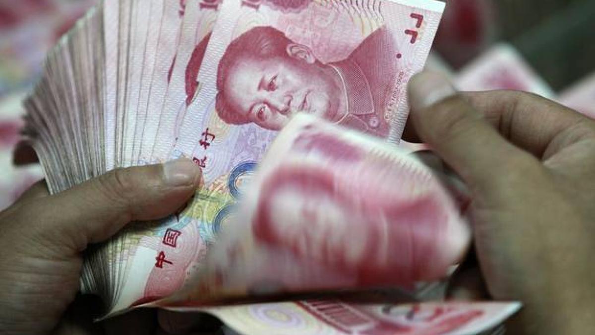 lovitura pentru moneda euro yuanul chinezilor a trecut pe locul ii in topul celor mai utilizate