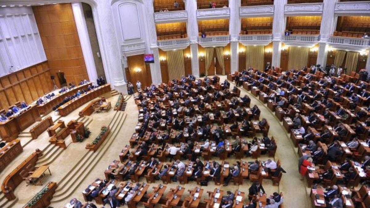 scandal in parlament pe tema infiintarii comisiei calarasi