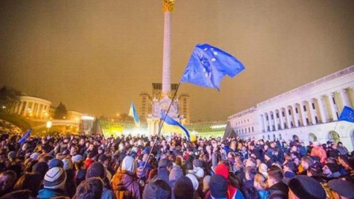 autoritatile vor sa amplaseze un patinoar in euromaidanul din kiev