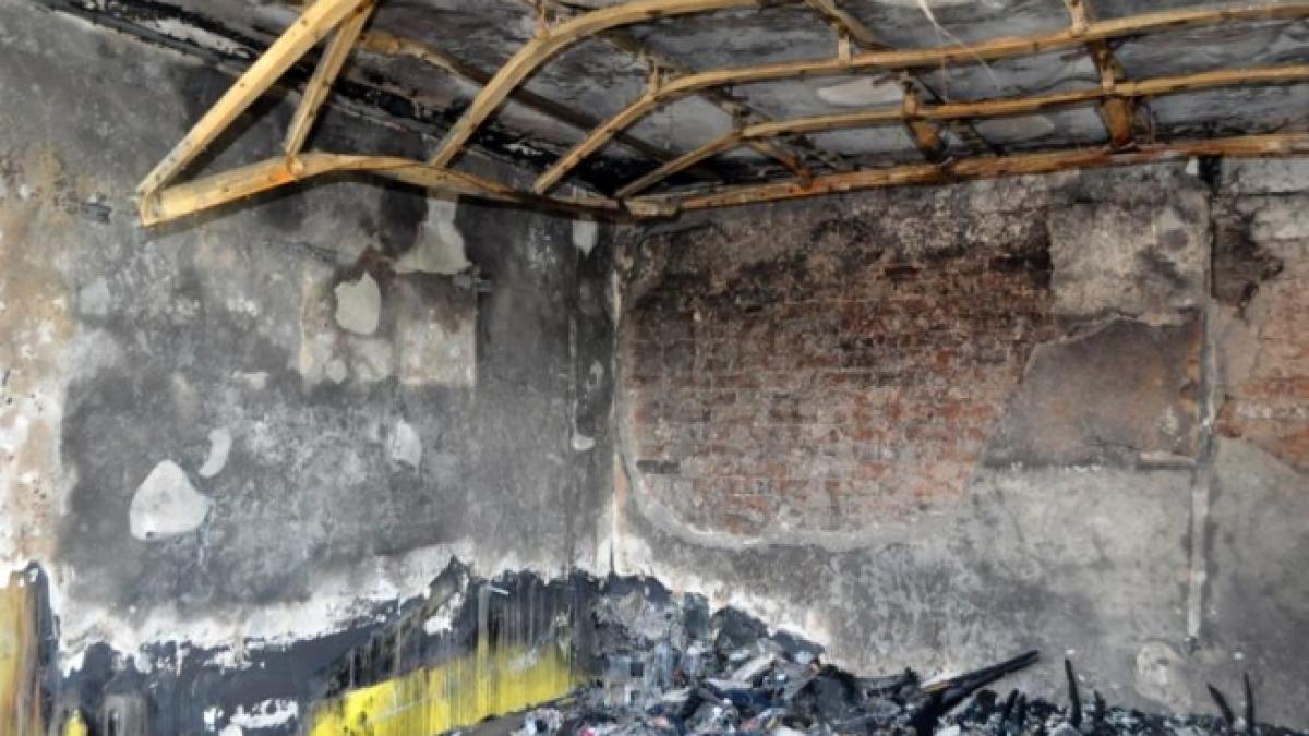 incendiu intr o casa din constanta un copil de doi ani a murit