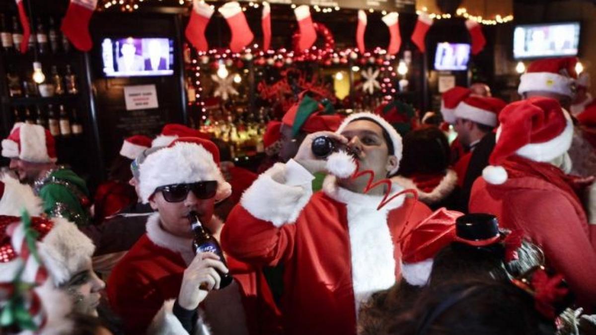 bataie generala la un festival dedicat lui mos craciun