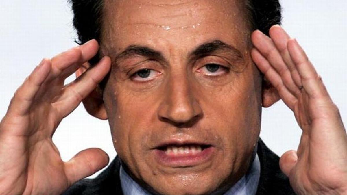 fostele ajutoare ale lui sarkozy au fost retinute intr un caz de coruptie