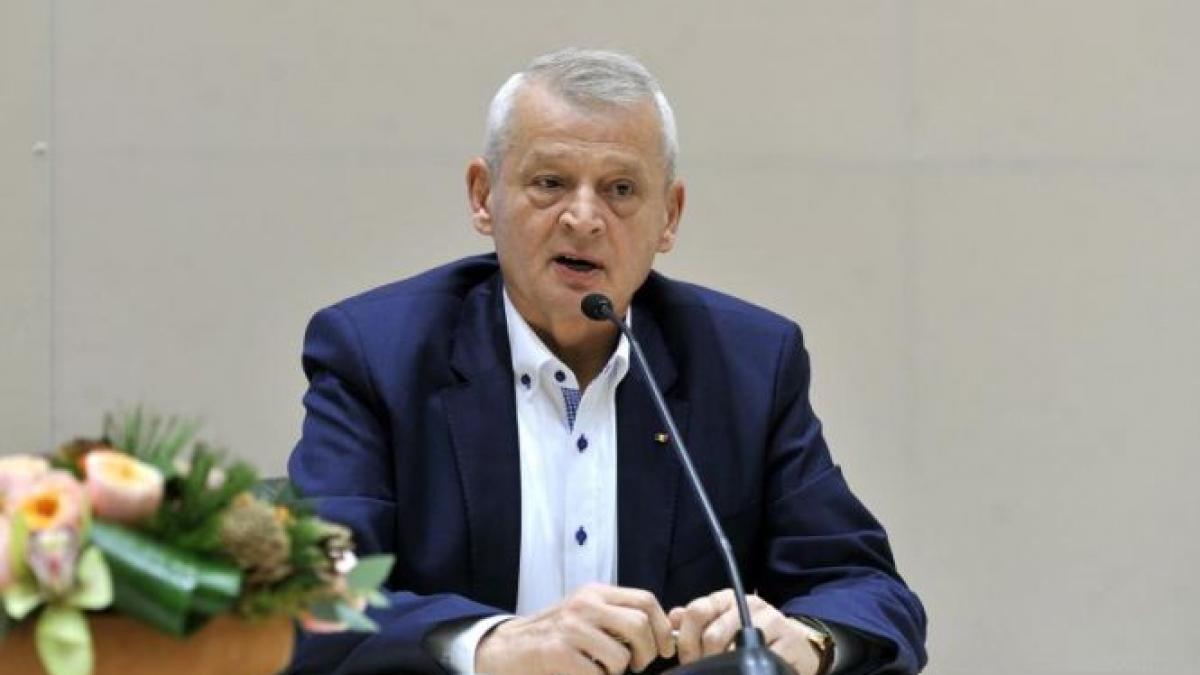 oprescu vrea sa construiasca pana in 2016 cate o sala polivalenta in fiecare sector