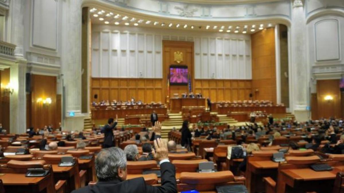 parlamentul s ar putea reuni vineri pentru a vota conducerea tvr
