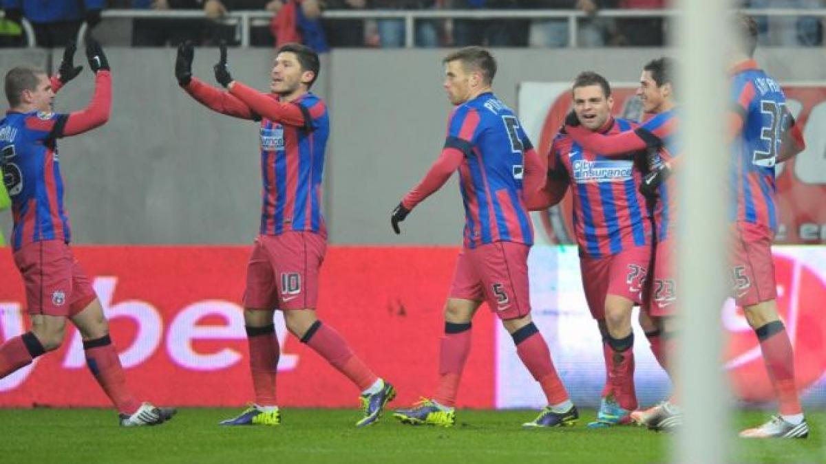 steaua a castigat primul meci din dubla cu astra si ramane neinvinsa in liga i
