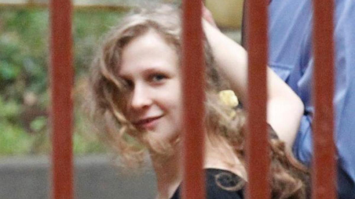una dintre membrele trupei pussy riot a fost eliberata din inchisoare