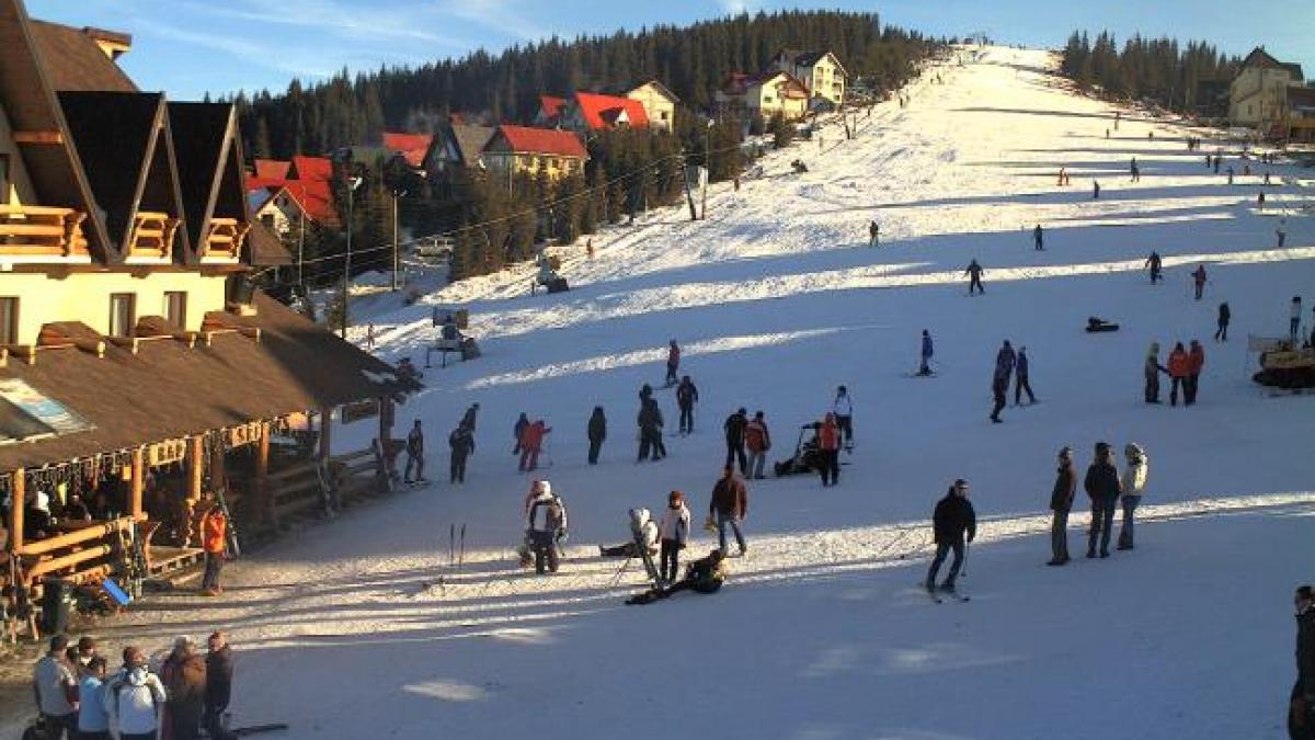 imagini live de pe partiile din romania craciun cu zapada pentru cei care isi petrec sarbatorile la