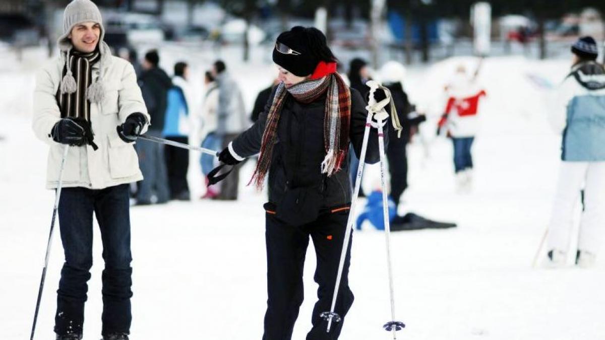 romanii dau zapada de acasa pe cea din austria in tara nu i zapada dar preturile sunt ca in afara