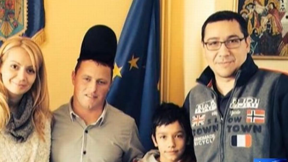 imagine inedita cu victor ponta daca iau masa cu acest ghita sigur nu se supara crin