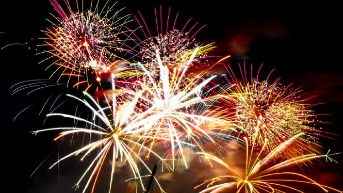 revelion la malul marii cat costa sa ti petreci noaptea dintre ani pe litoral