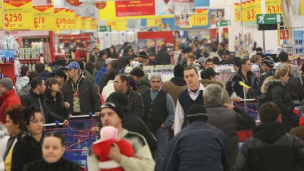 vezi aici programul magazinelor de revelion