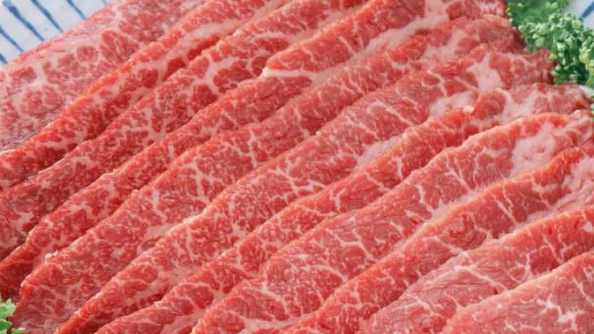 carnea la oferta e pericol in farfurie produse mucegaite la vanzare in piete si magazine