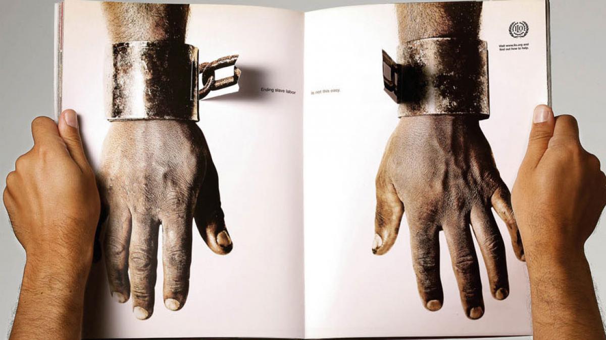 romani exploatati in quatar celor care au plecat li s a impus sa faca cerere in care sa specifice