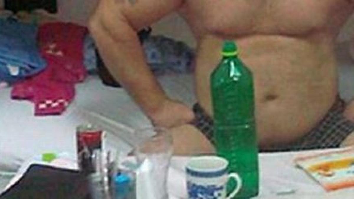 sarbatorile in inchisoare puscariasii de la colibasi au pus revelionul pe facebook