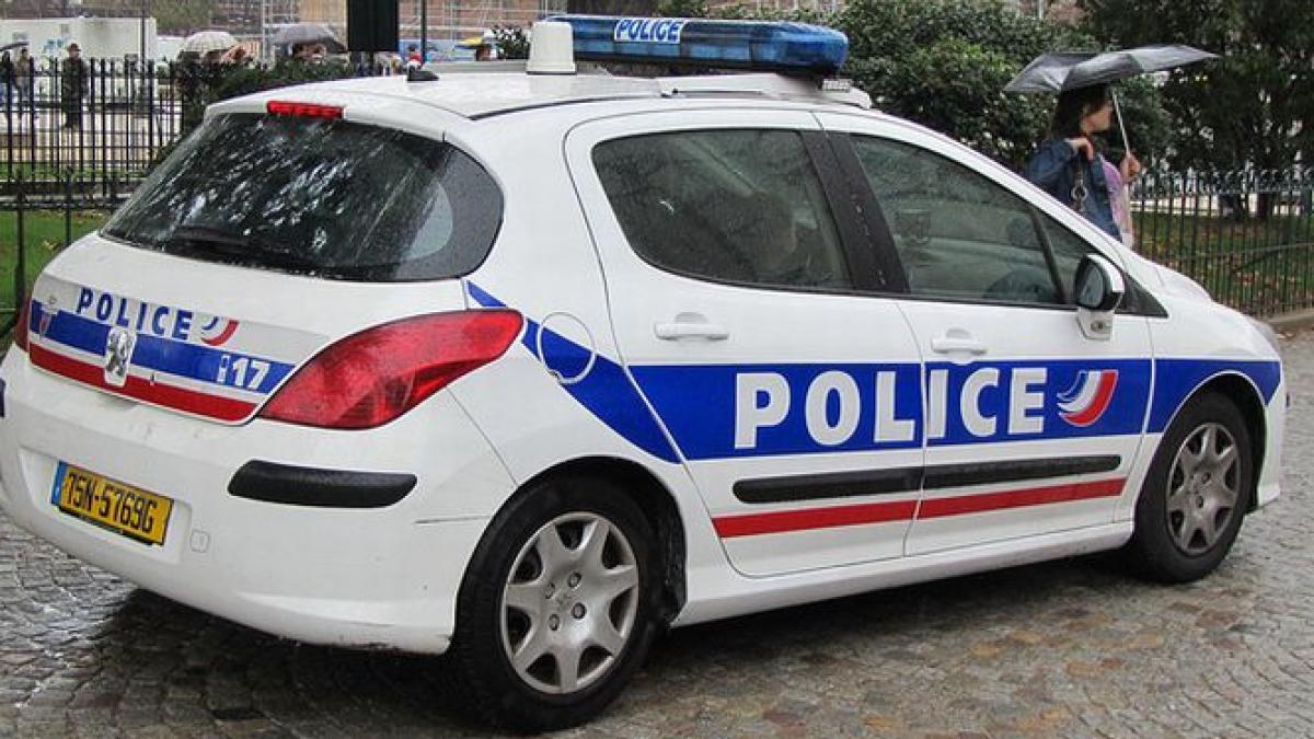 cinci romani au fost arestati in franta pentru furt