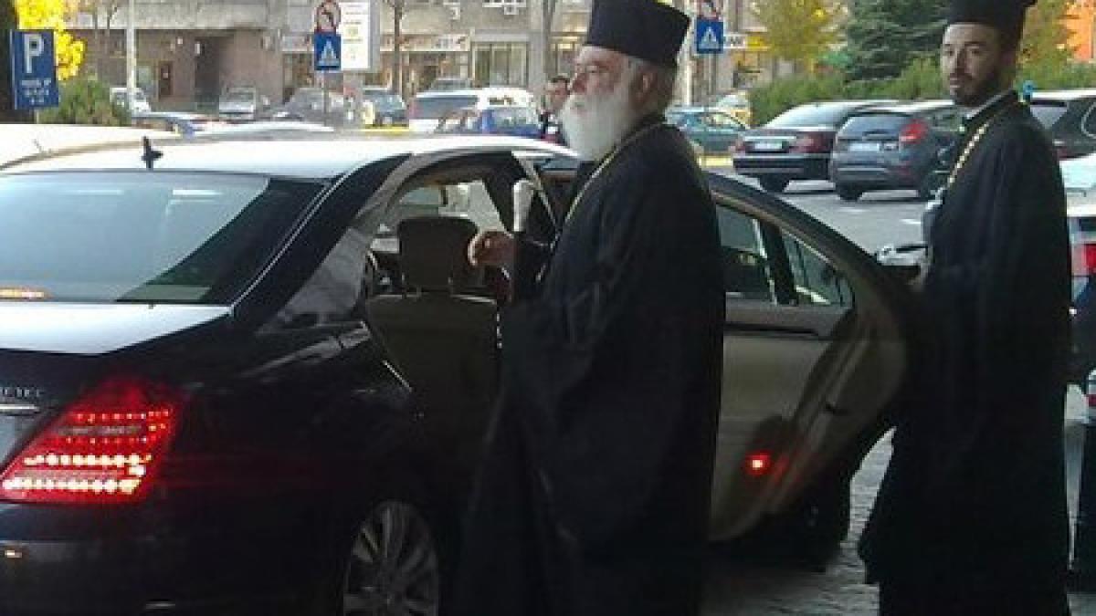 cum incalca flagrant preotii cele zece porunci pentru a face rost de bani