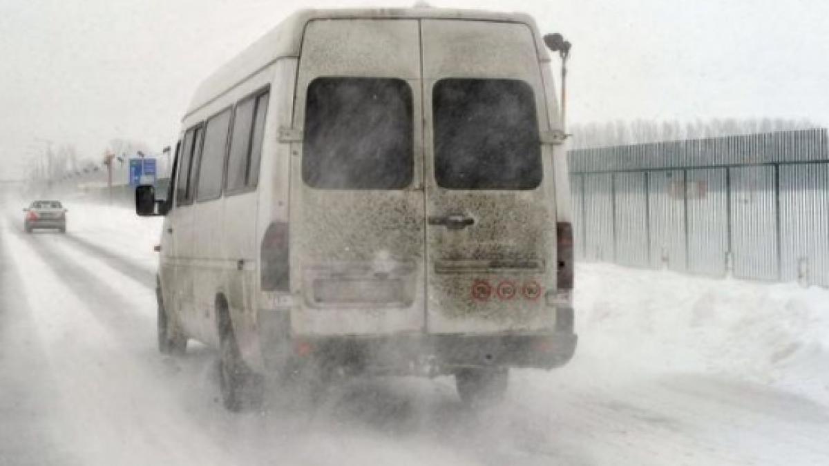 amenzi usturatoare pentru soferii de microbuze care iau in masini mai multi pasageri decat este