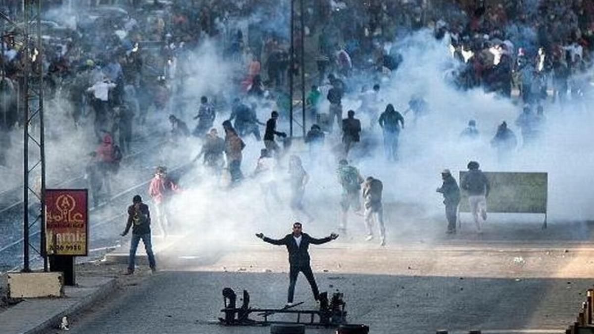 confruntarile violente dintre demonstrantii pro morsi si fortele de securitate au reizbucnit in