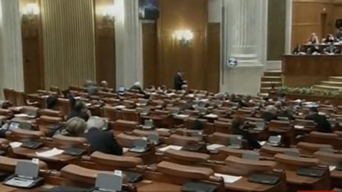 alesii abonati la vechile functii si au rezervat posturile de functionari parlamentari dupa cum