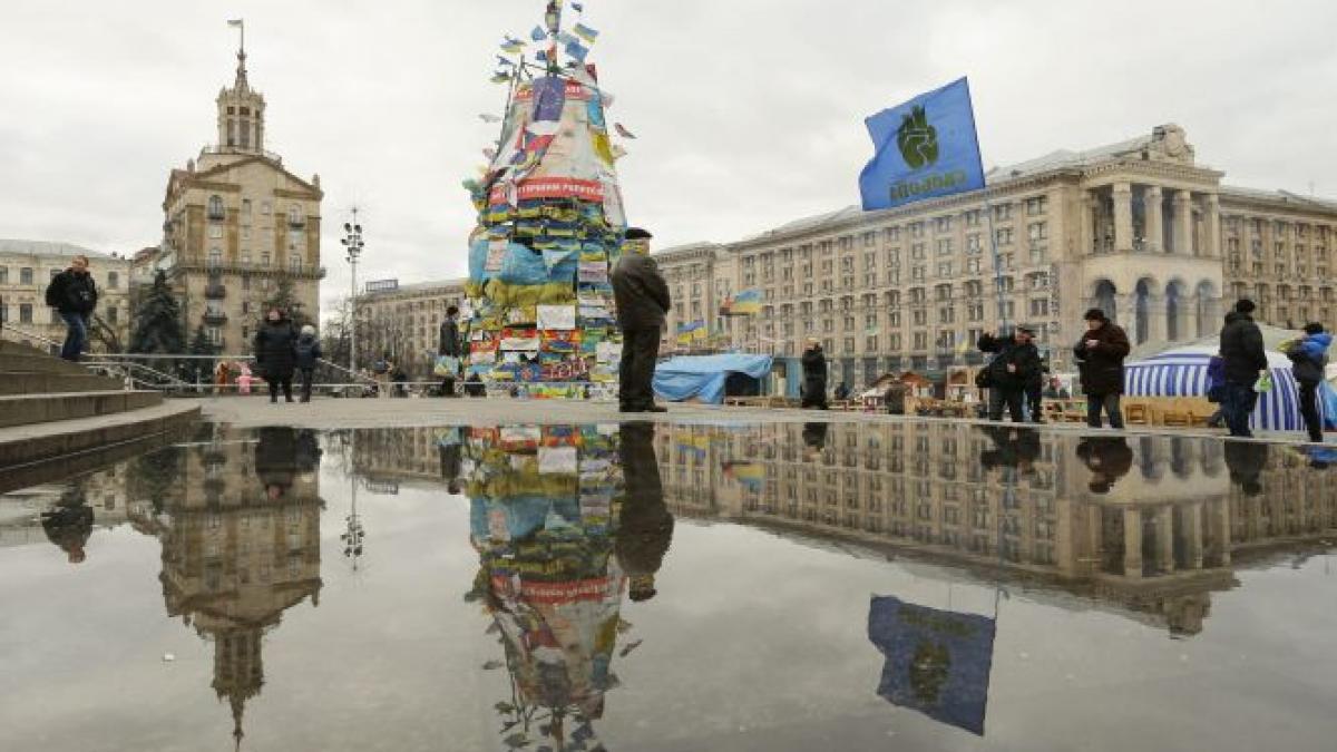 opozitia ucraineana ameninta ca va bloca sedintele parlamentului daca guvernul nu demisioneaza