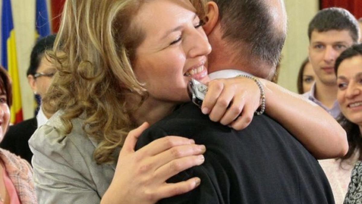 fiica presedintelui ar putea fi executata silit ioana basescu somata de primarie sa si plateasca