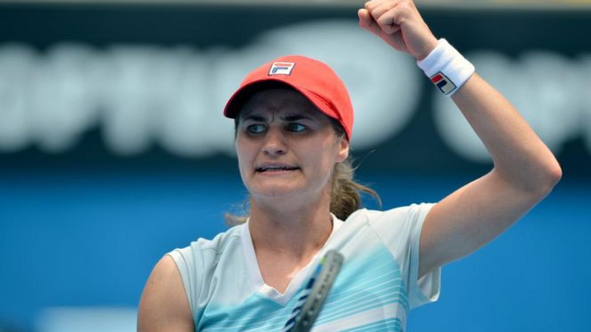 monica niculescu a invins o pe finalista de la wimbledon si s a calificat in turul trei la