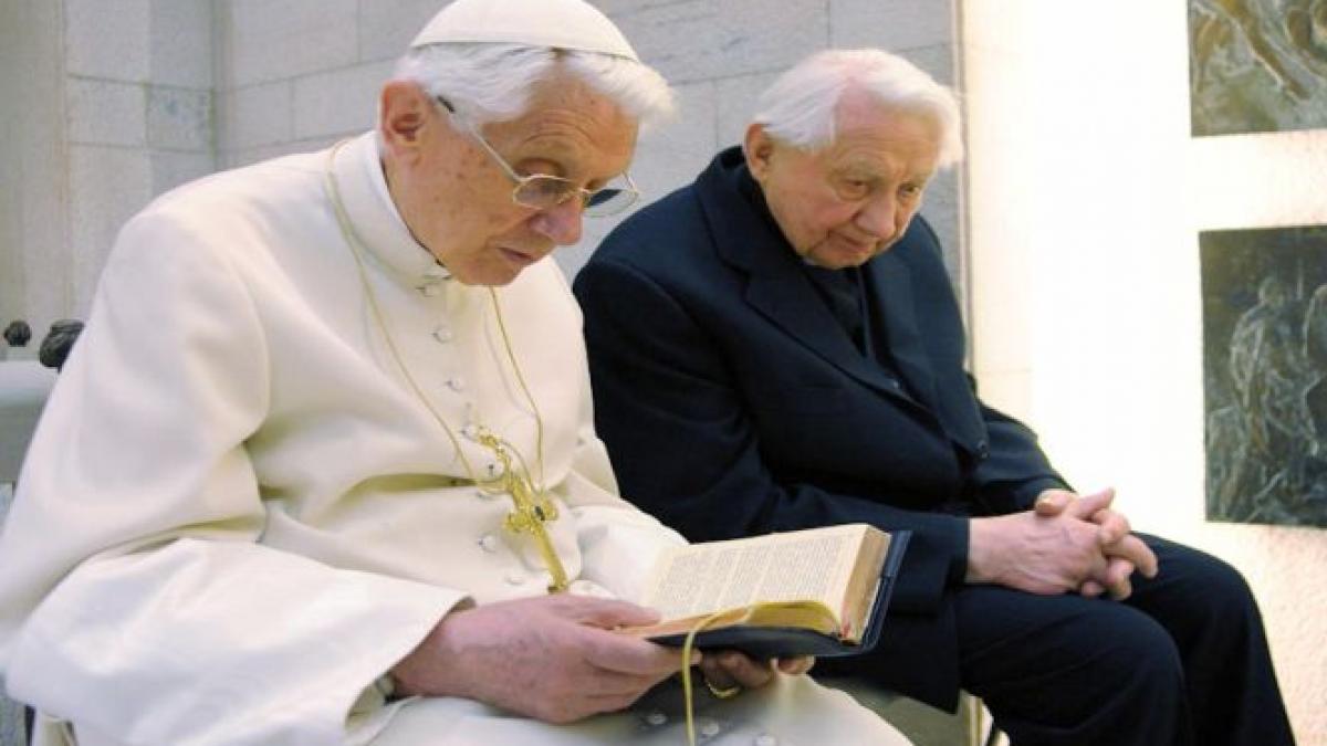 papa benedict xvi s a intors astazi la vatican