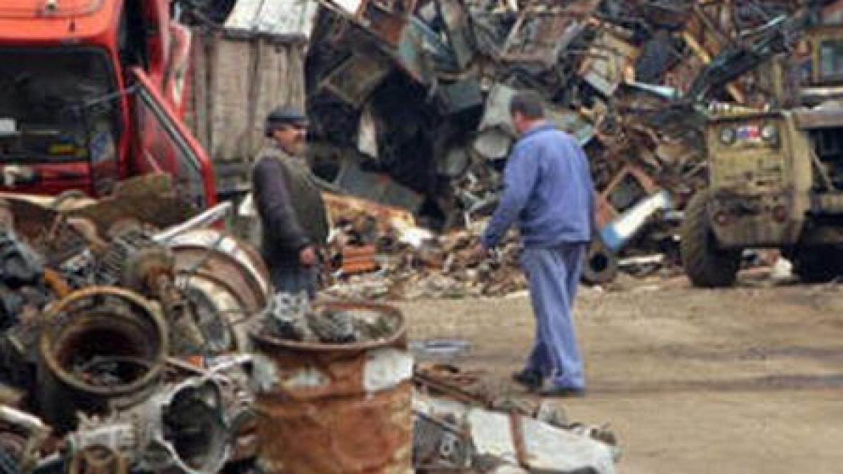 mai multe focuri de arma au fost trase de jandarmi pentru a opri hotii de fier vechi fortele de